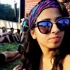 Meet your Posher, Sanum